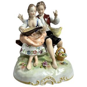 VTG Dresden Unterweissbach Germany Porcelain Courting Couple Music Love Figurine